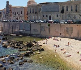 Spiaggia Cala Rossa